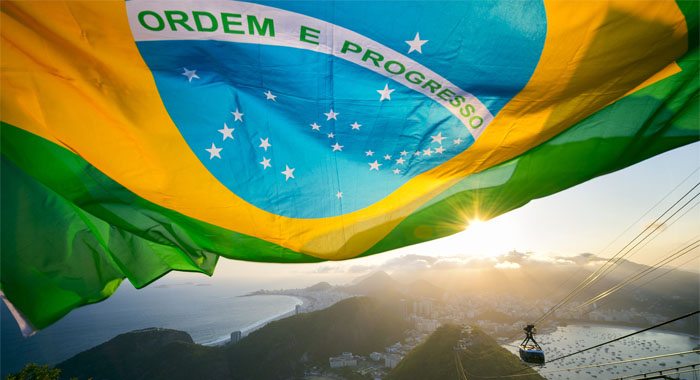 rio de janeiro e bandeira do brasil