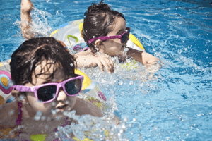 Diversão na piscina
