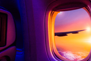 Janela do avião em cores