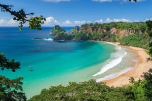 Bela praia em Fernando de Noronha