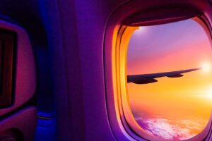 Janela do avião nuvens