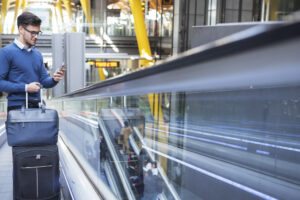 bagagem aaeroporto viajante