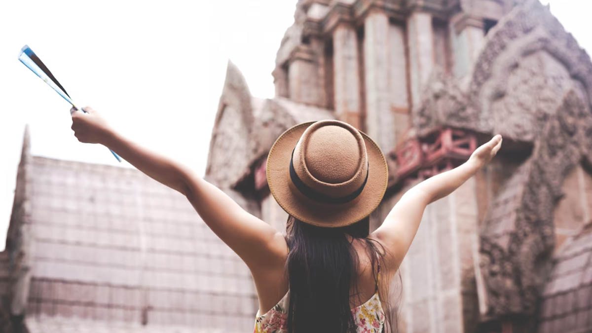 viajante-mulher-feliz