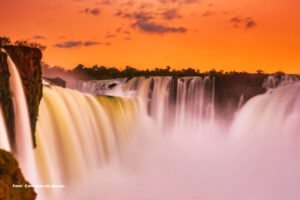 cataratas do iguaçu por do sol
