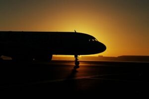 Silhueta de um avião