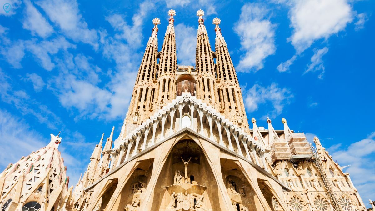 Basílica da Sagrada Família vista por fora