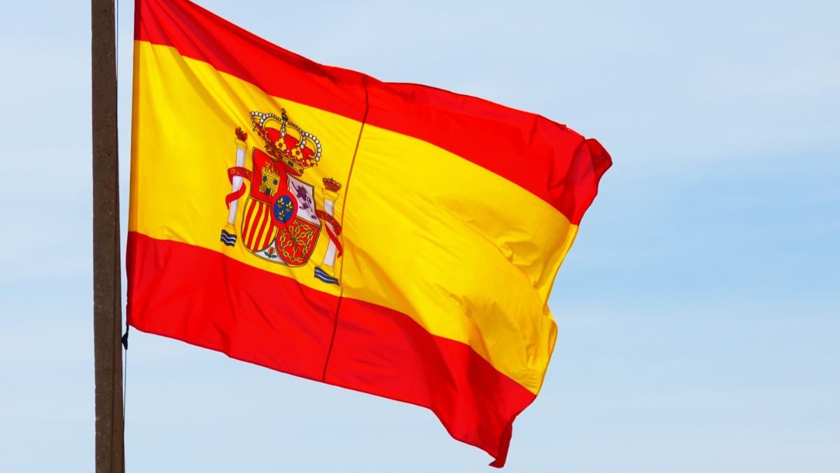 Bandeira da Espanha em um mastro