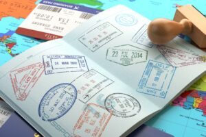 Passaporte com vários carimbos