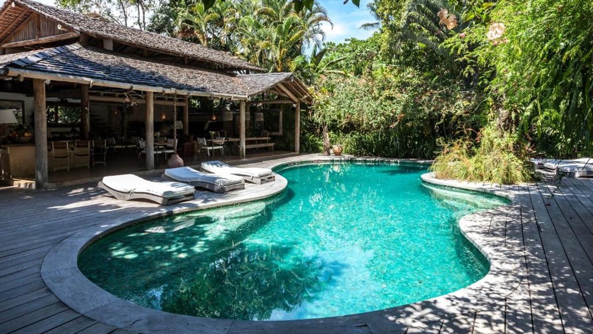 piscina de hotel