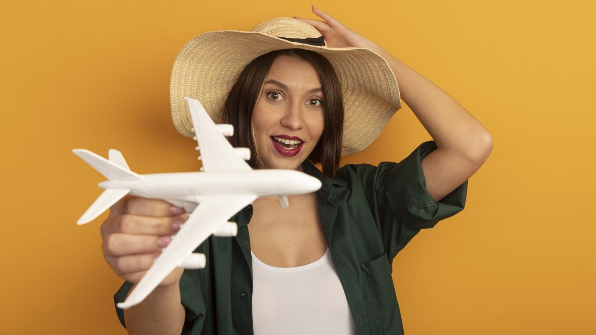 mulher com aviao