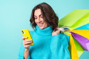 mulher com compras