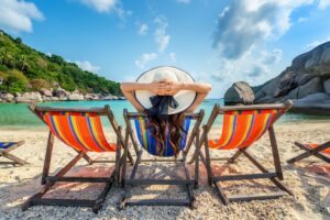 mulher de ferias na praia