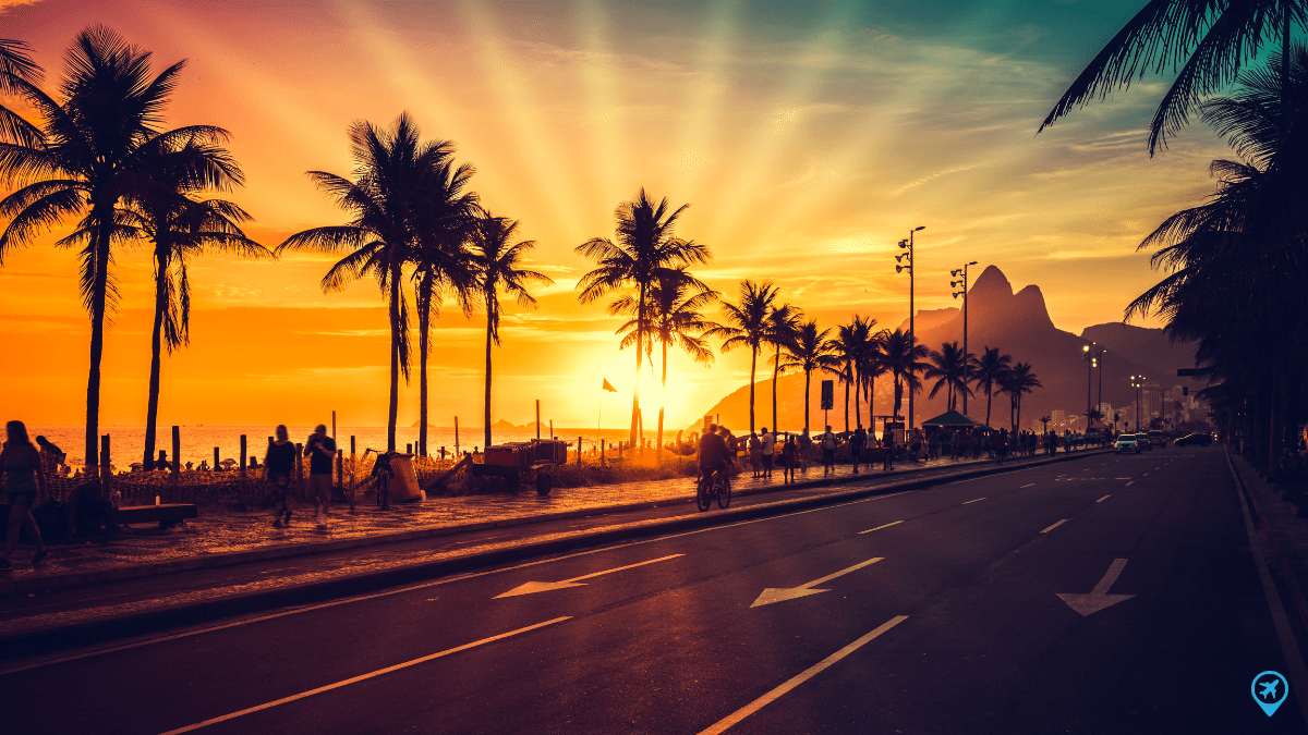 Pôr do sol na cidade do Rio de Janeiro