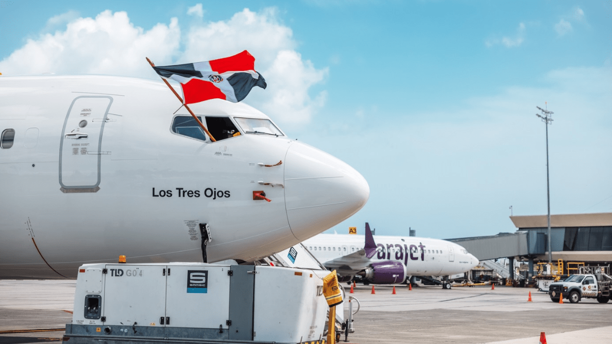 Avião com bandeira da República Dominicana