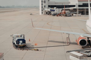 Abastecendo o avião