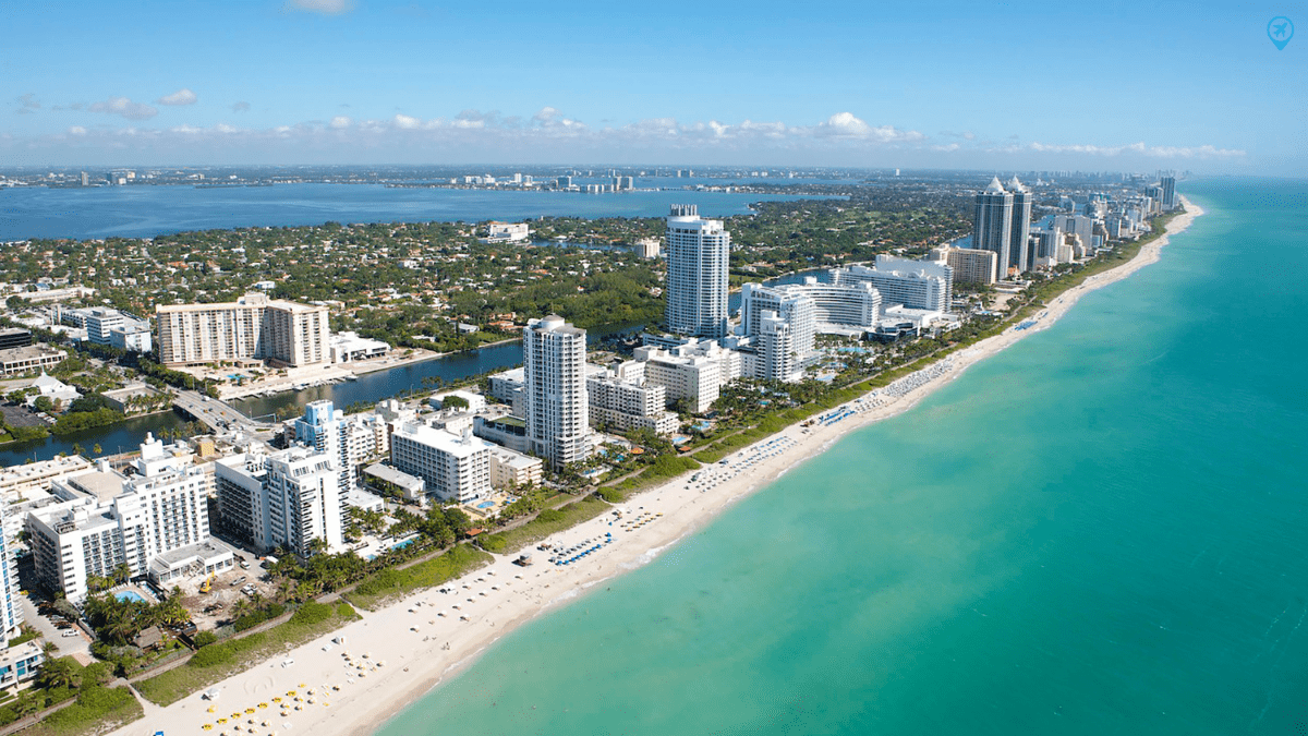 Vista aérea da orla de Miami nos Estados Unidos